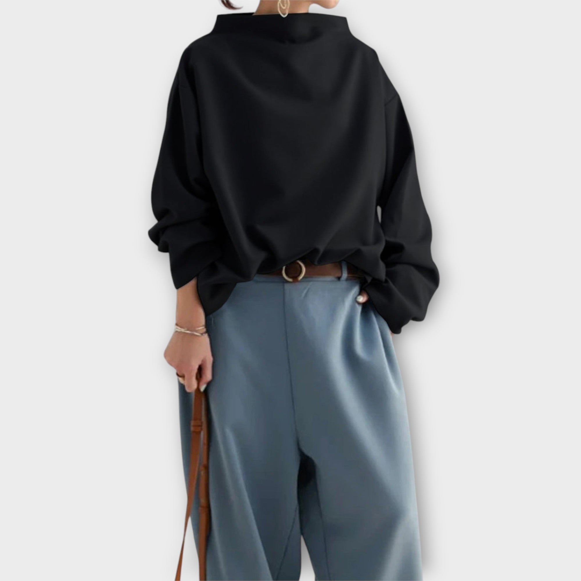 Nádia - Timeless Women’s Sweater